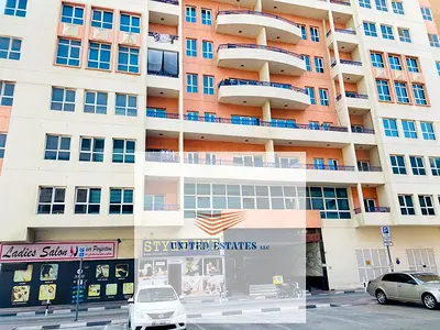 Large 1 BHK / AC Chiller / Gym & Swimming Pool / Parking