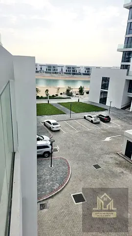 Like New Specious 1BHK Modern Design with Seaview in Community