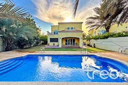 Internal | 4 Bed Large | June | Prime Location