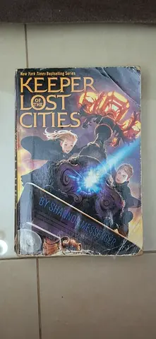 Keeper of the Lost Cities (Book 2)