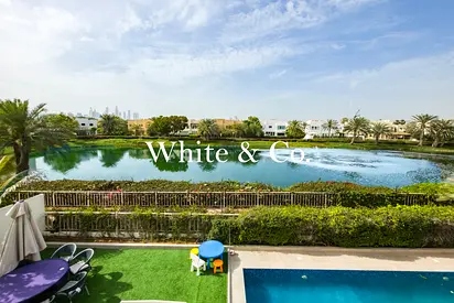 Lake View | Fully Upgraded | 4 Bedroom