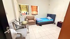 Fully Furnished Private room available in 3BHK flat with Family sharing