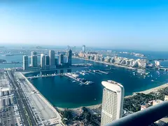 Luxurious master bedroom for 2 girls or 1 - sea view marina 2000Aed each