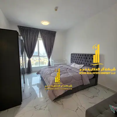 ببلكونه إطلالة بحريه مميزة شقة غرفتين وصالة مفروشه بالكامل فرش جديد راقي جدا بموقع مميز جدا شامله جميع الخدمات مع جيم، مسبح، باركينج خاص
