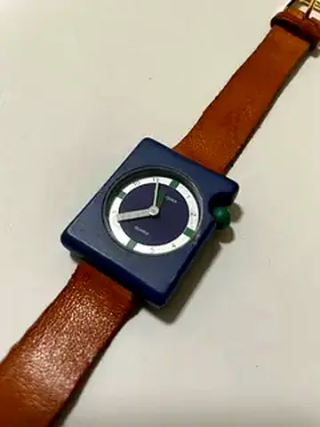 Vintage Square Blue Quartz Wristwatch with Brown Leather Strap