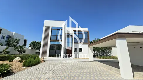Single Row | Landscaped Garden | Large Plot