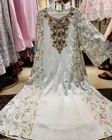 White embroidered long traditional dress (ready-to-wear)