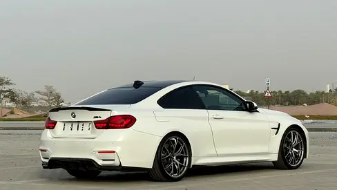 2018 BMW M4 缩略图 4