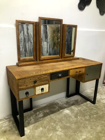 wooden dressing table With Mirror