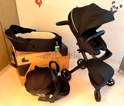 Stokke xplory stroller and bassinet