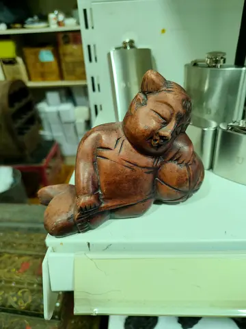 Reclining Laughing Buddha Figurine – Wood-Effect Resin Lucky Charm Statue (15* 11 *5 cm)