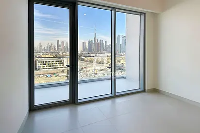 Full Canal and Skyline Views | High Floor | Prime