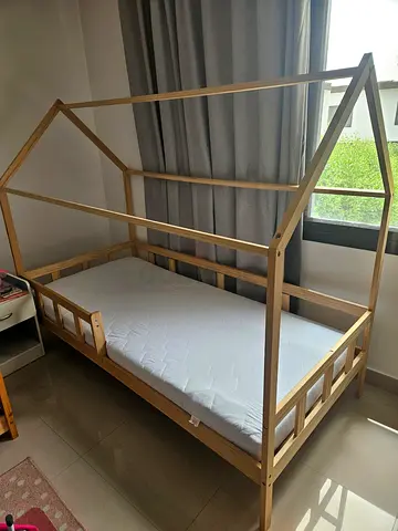 Kid bed 190 x 90cm with mattress