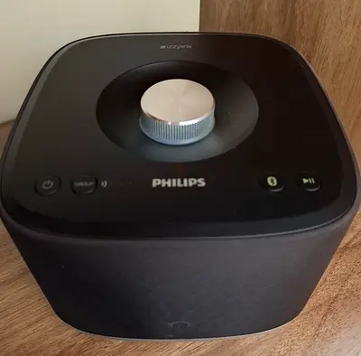 Philips Izzy BM5B wireless multiroom speaker