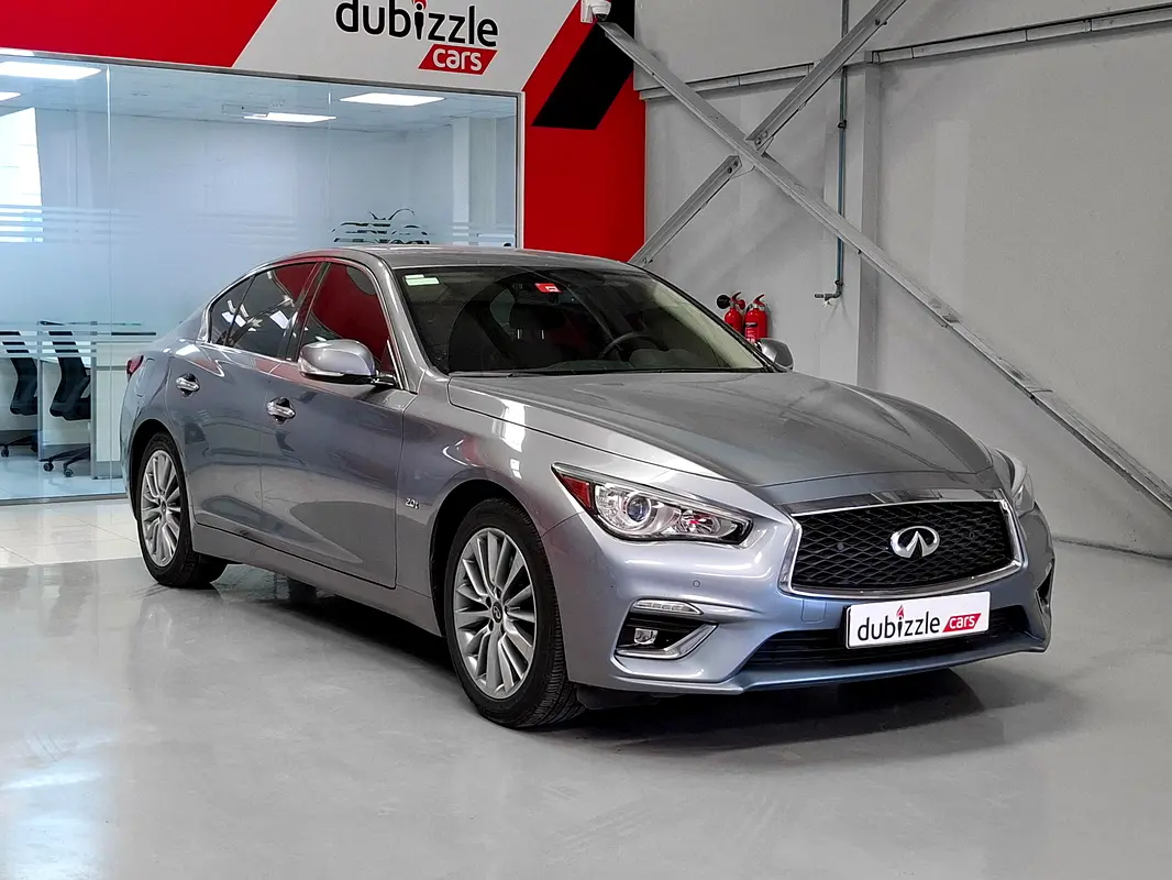 Infiniti Q50 2018 — photo 1 of 14