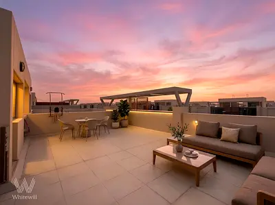 Unfurnished | Private Garden | Spacious Layout