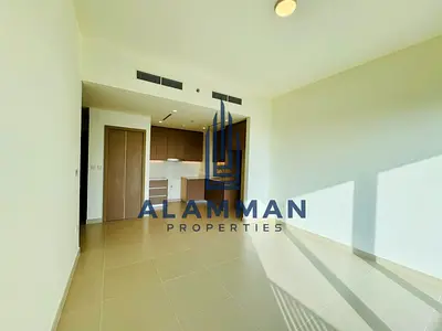 جديد تمامًا، غرفتا نوم، طابق متوسط، بدون تبريد