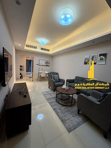 لراغبي الفخامة والتميز شقة فاخرة للايجار الشهري غرفة وصالة باطلالة مفتوحة مفروشة بالكامل باثاث راق جدا مع مطبخ مجهز بالكامل بأحدث الاجهزة ✨