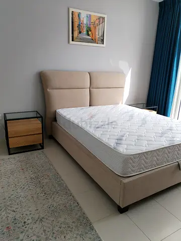 Home Center 4-piece bed set (mattress is not included)