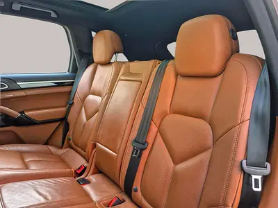 2016 Porsche CAYENNE — миниатюра 11