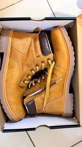 Winter boots
