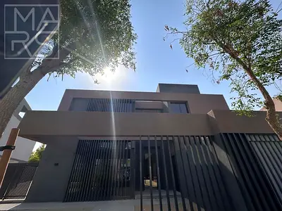 "فيلا أزاليا سيجنتشر المكونة من 5 غرف نوم مع مسبح خاص - مساحة معيشة فاخرة تبلغ 6700 قدم مربع"