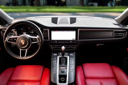 2021 Porsche MACAN — фото 8