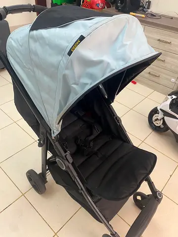 Giggles lightweight stroller for babies and toddlers