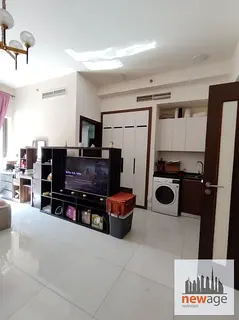 LAWNZ -LUXURY LIVING | |