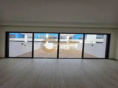 READY TO MOVE | SPACIOUS LAYOUT | FAMILY LIVING
