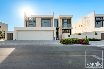 Vacant August | Single Row | Close to Lagoon