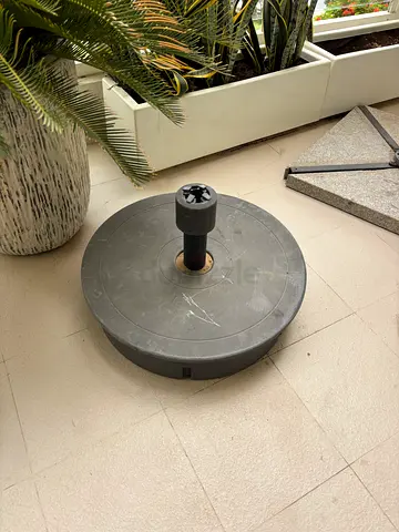 FREE parasol base
