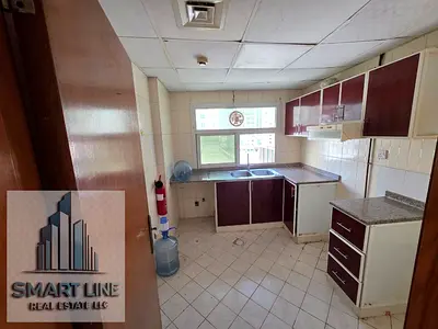 Big offer 1bhk with balcony close hall with central ac and gass family building rent only 29k