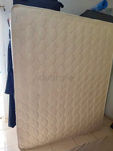 queen size mtress 10 inch for sale