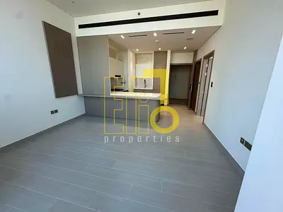 PRIME LOCATION | Private Pool | Fitted Kitchen
