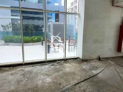 Vacant | Canal View | Up to 4 Payments