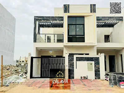 Townhouse - Prime Location - Fees Included - 3 Floors - Excellent Price