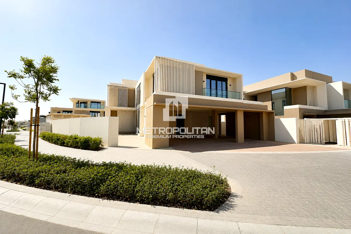 5 Bedroom Villa |Type C1 | Single Row| Corner Unit