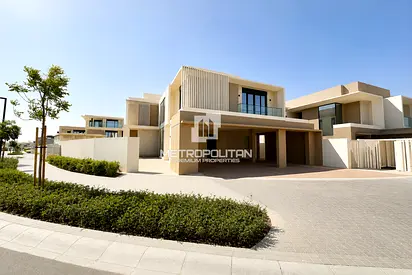 5 Bedroom Villa |Type C1 | Single Row| Corner Unit