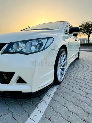 Honda Civic 2009 1.8 i-VTEC GCC Specs