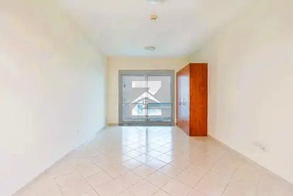Unfurnished | Low Floor | Flexible Cheques