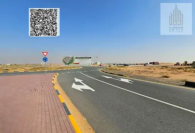 فرصة استثمارية مميزة في بساتين السرة   للبيع أرض سكنية بموقع ممتاز  بساتين السرة  المساحة: 280 متر  ما يعادل 3014 قدم   السعر: 425,000 درهم فقط  السعر