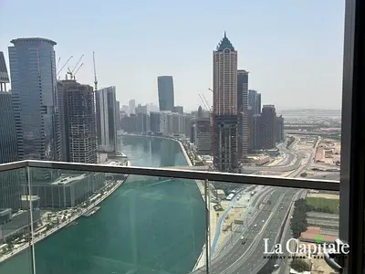 READY TO MOVE IN | HIGH FLOOR | CANAL VIEW