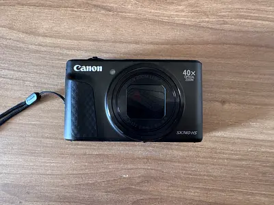 Canon PowerShot SX740 HS