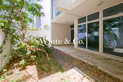 Extra Space | Rare Mid Corner | Move In
