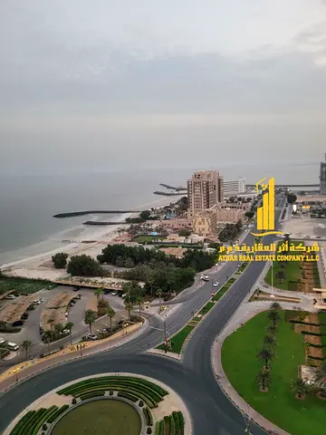 لراغبي الفخامة والتميز شقة فاخرة للايجار الشهري غرفة وصالة باطلالة بحرية مفروشة بالكامل باثاث راق جدا مع مطبخ مجهز بالكامل بأحدث الاجهزة ✨
