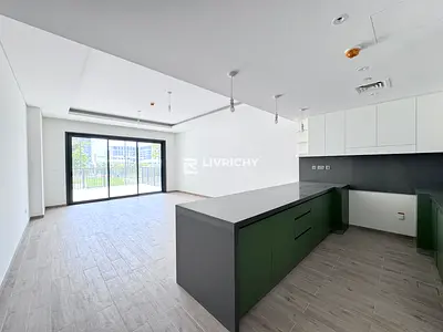Ready to Move | City Walk Expert | Good Location