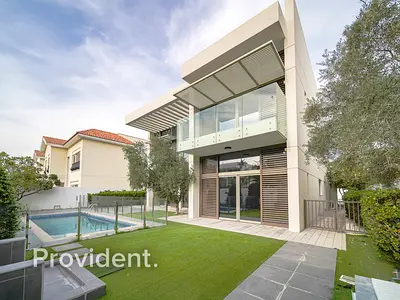 4BR Modern Villa | Phase 1 | Park Backing | Vacant