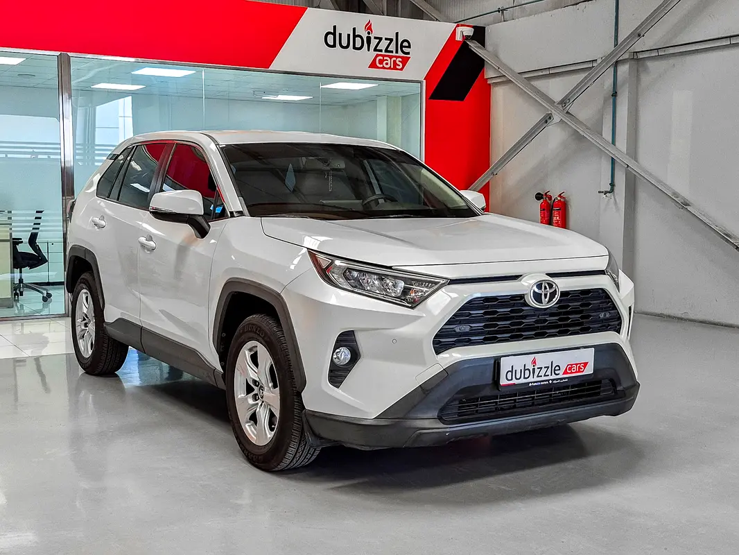 Toyota Rav 4 2019 — photo 1 of 14