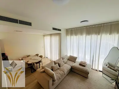 Luxury Furnished |Private Garden | Bright Park View